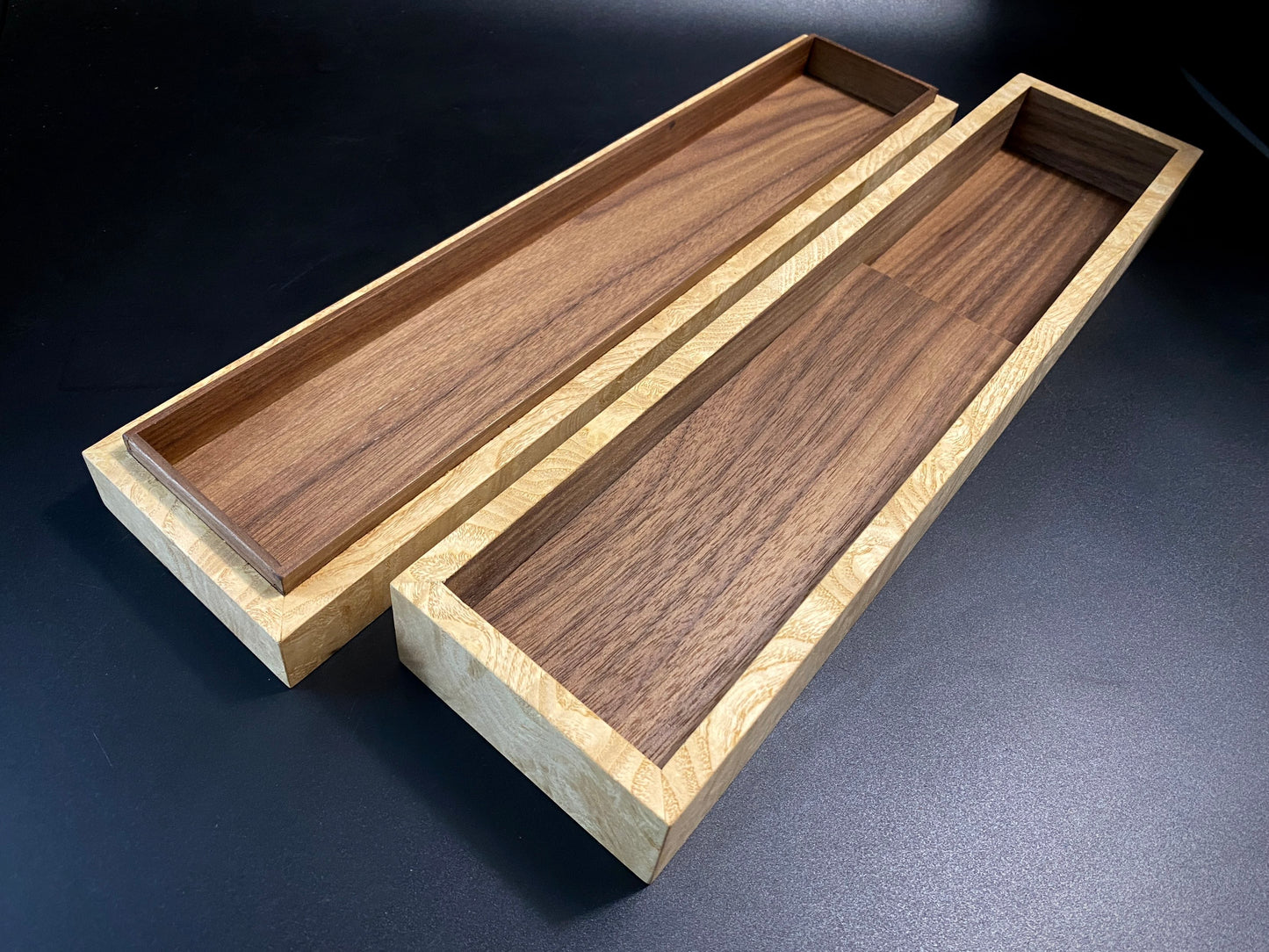 Boîte 345 mm. pour l'emballage de couteaux de qualité supérieure, en bois précieux. #BOX_10