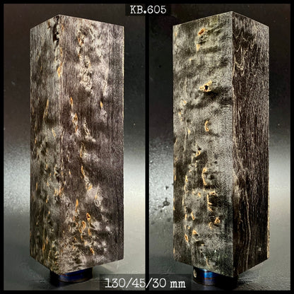 Stabilisiertes Holz aus Maserbirke, Rohlinge in Grau für die Holzbearbeitung. Lagerbestand in Frankreich.